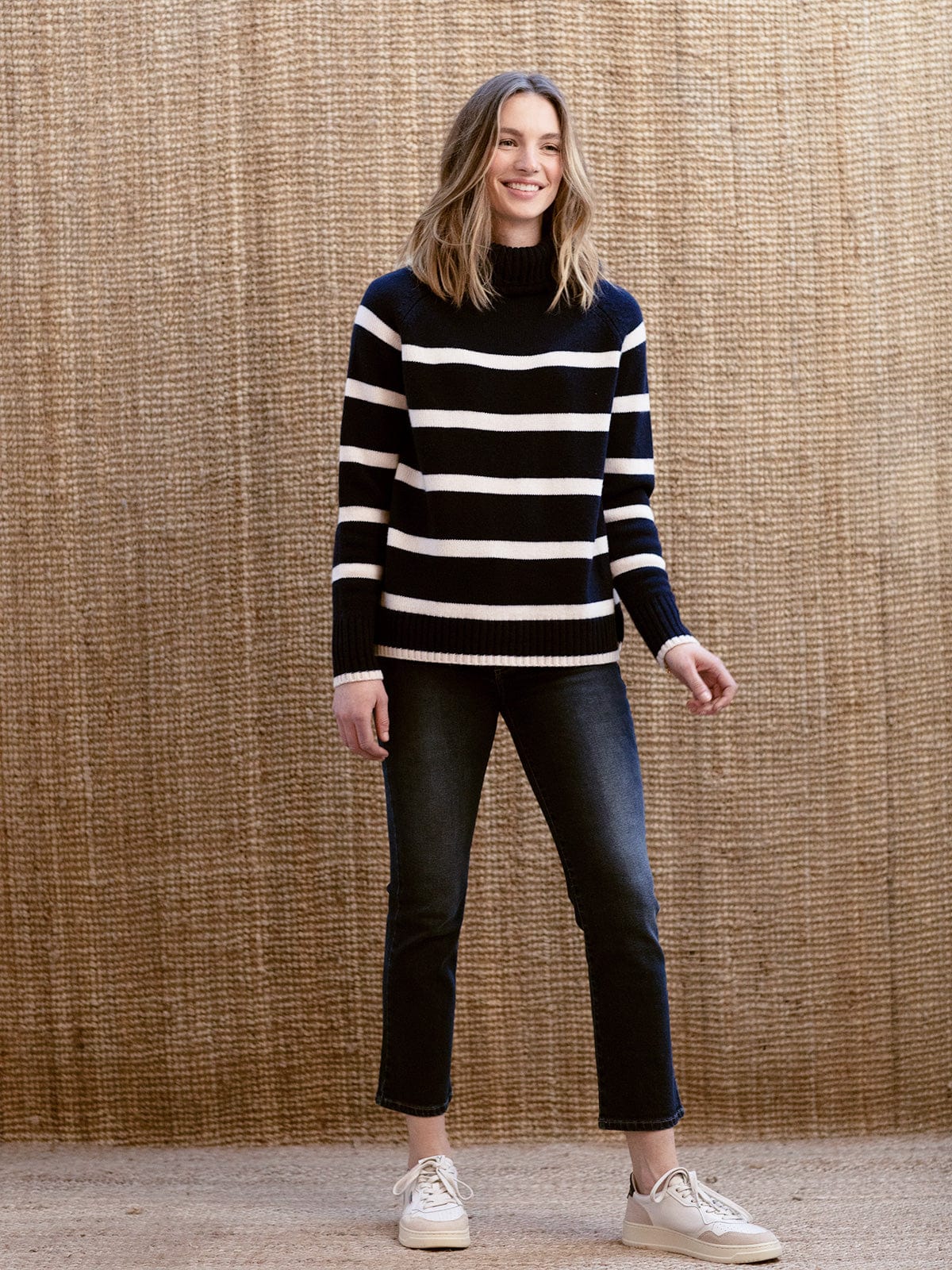 color:NAVY