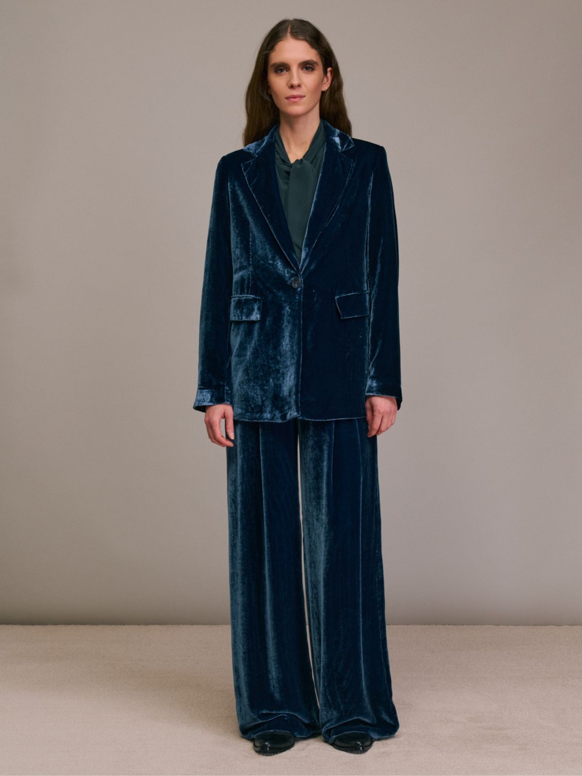 Ventio Velvet Jacket - Blue