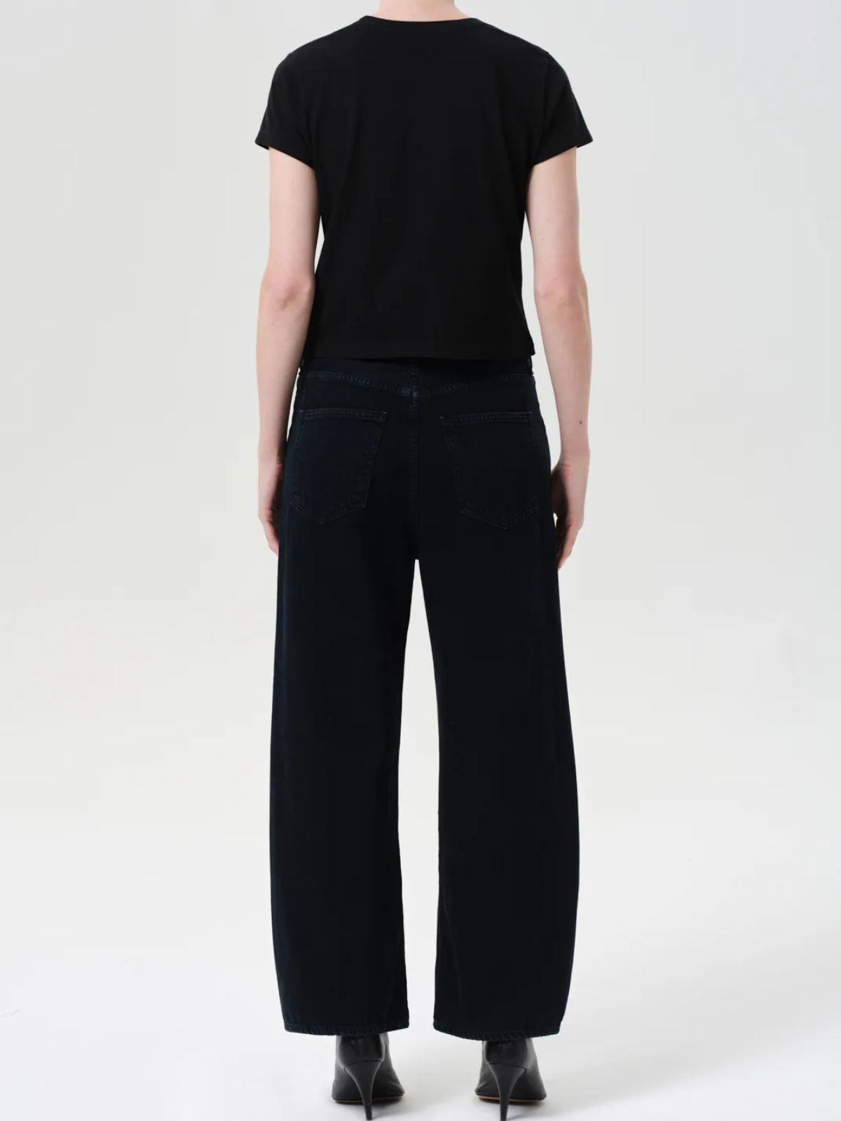 Low Curve Jean Crop - Black