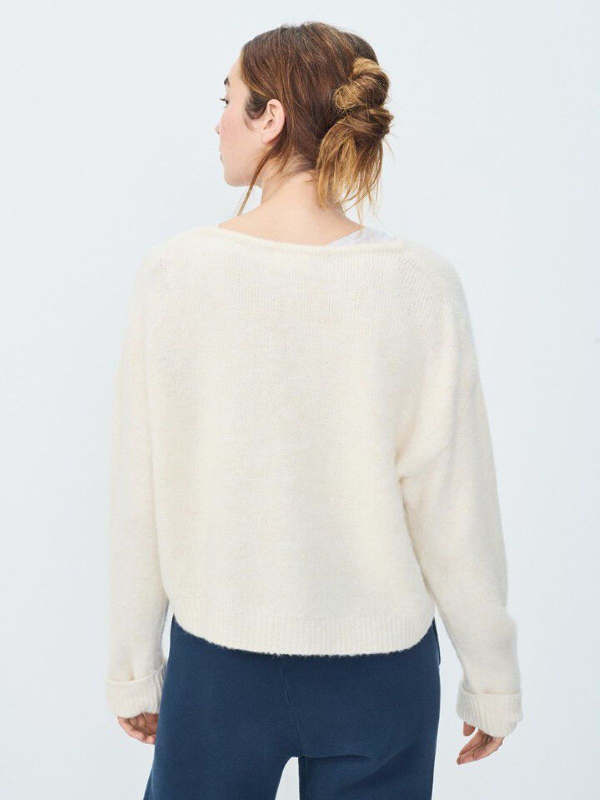 East V/Neck Jumper