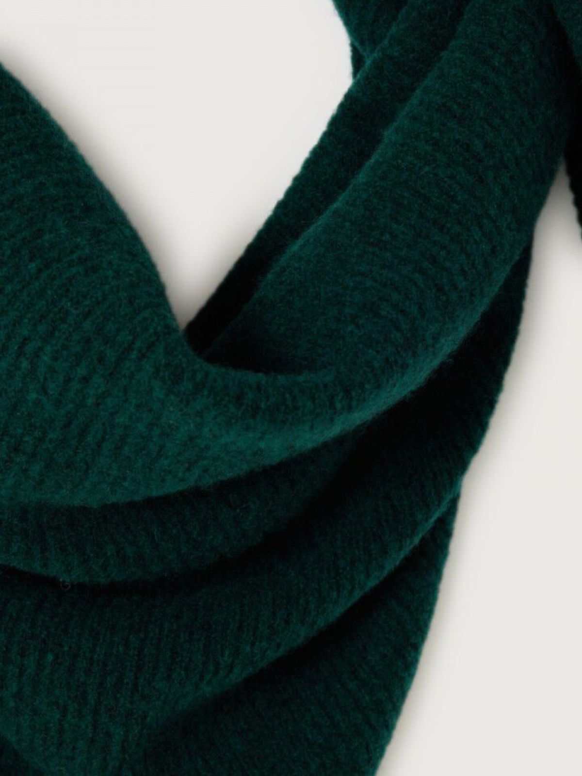 Raxow Triangle Scarf - Green