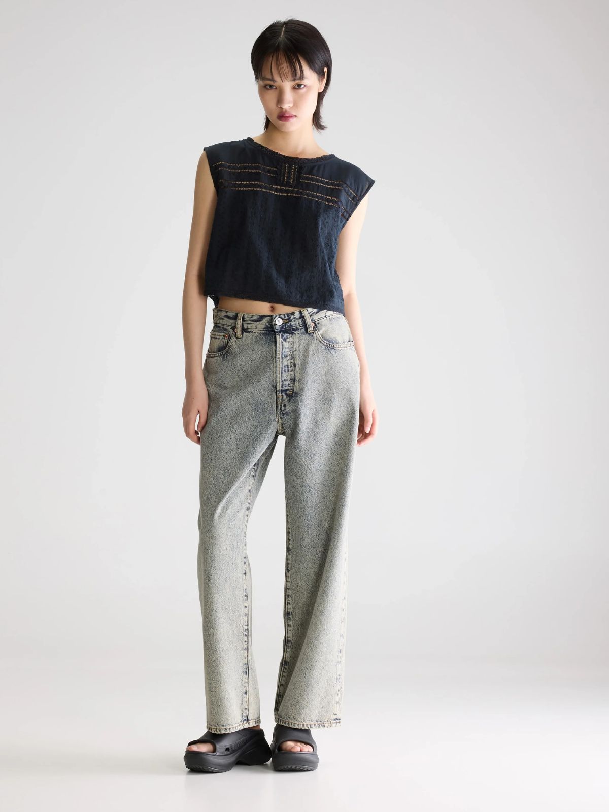 Donna Embroidered Top - Charcoal