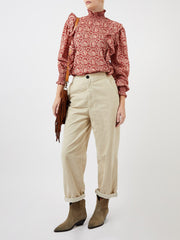 color:BLUSH