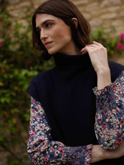 color:NAVY