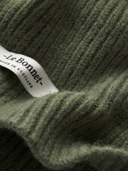 color:KHAKI