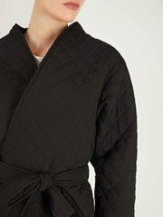 color:BLACK