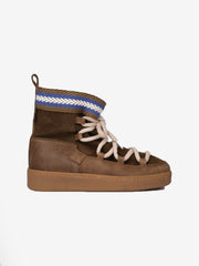 color:BROWN
