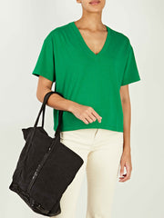 color:GREEN