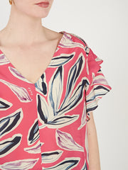 color:PINK