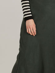 color:Green