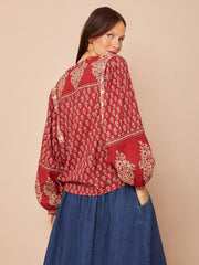 color:RED