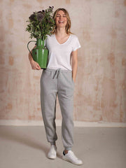 color:GREY