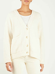 color:CREAM