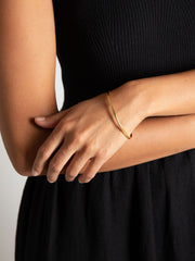 color:GOLD