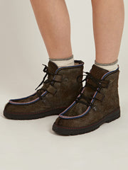 color:Anthracite