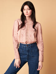 color:BLUSH