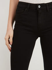 color:BLACK