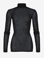 color:BLACK