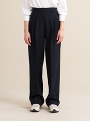 color:NAVY