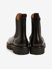 color:BLACK