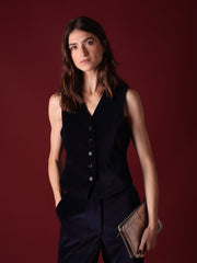 color:NAVY