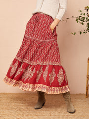 color:RED