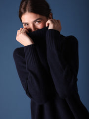 color:NAVY