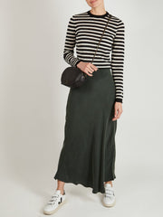 color:Green