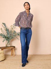 color:NAVY