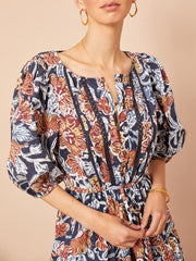color:NAVY