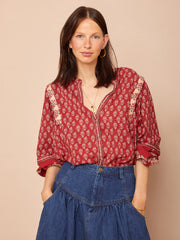 color:RED