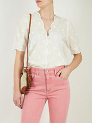 color:PINK