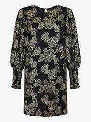 color:BLACK