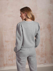 color:GREY
