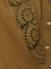 color:KHAKI