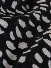 color:BLACK&WHITE