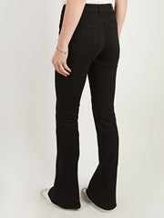 color:BLACK
