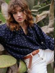 color:NAVY