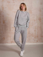 color:GREY