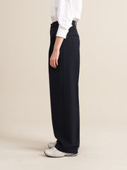 color:NAVY