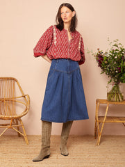 color:BLUE