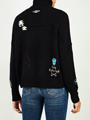 color:BLACK