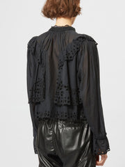 color:BLACK