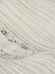 color:CREAM