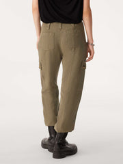 color:KHAKI