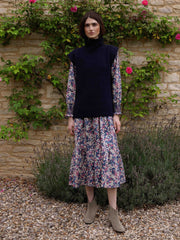 color:NAVY