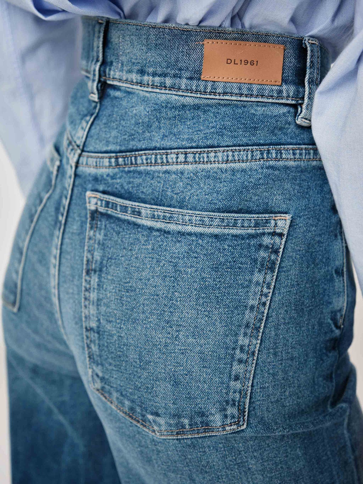 color:DENIM