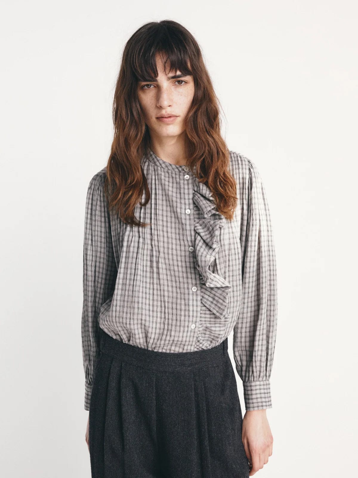 color:LIGHT GREY