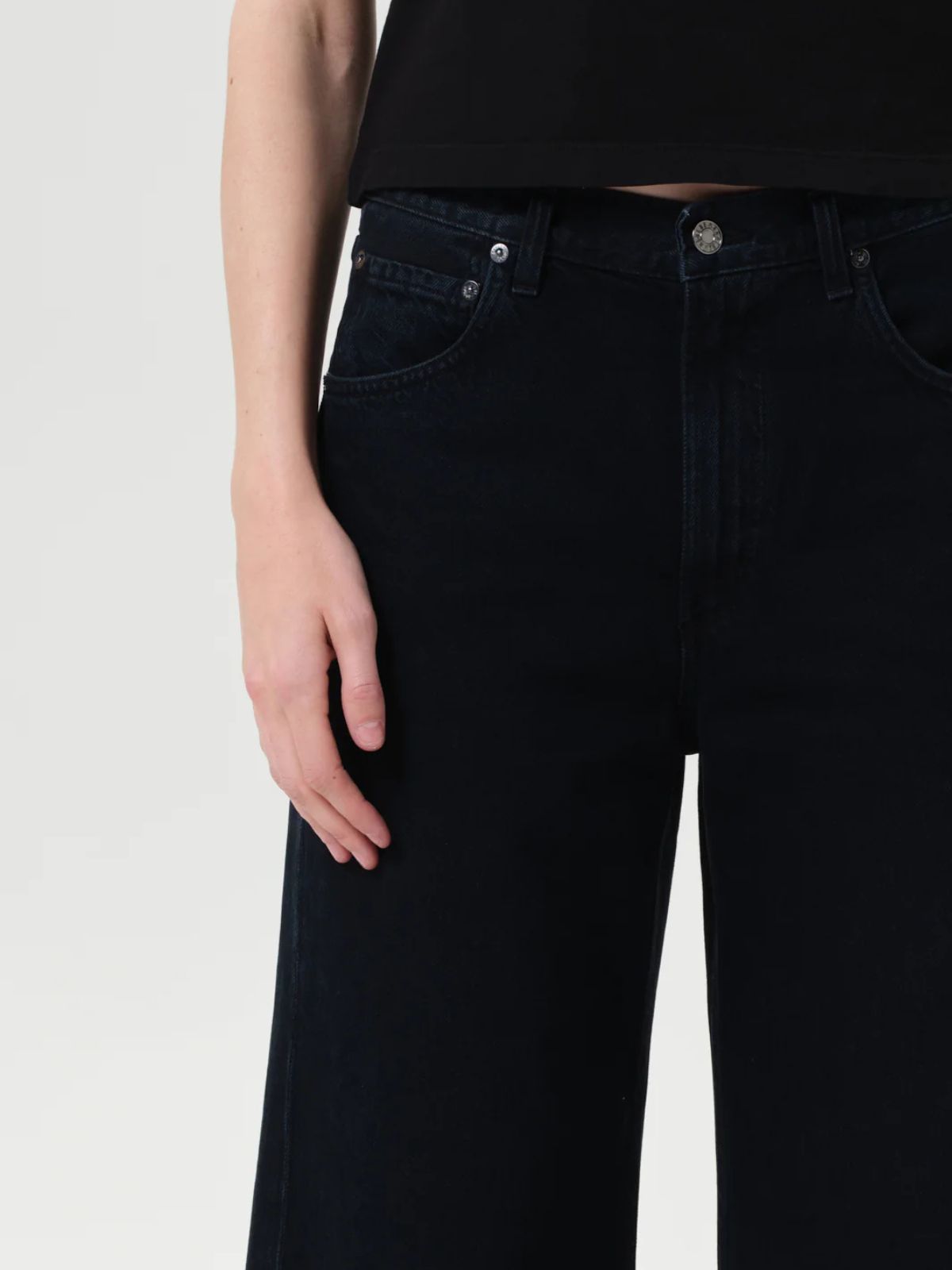 Low Curve Jean Crop - Black