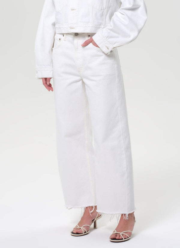 Low Curve Fray Jean - Soft White
